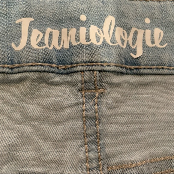 🩵Jeaniologie Distressed Denim Mini Skirt🩵 - Picture 10 of 12